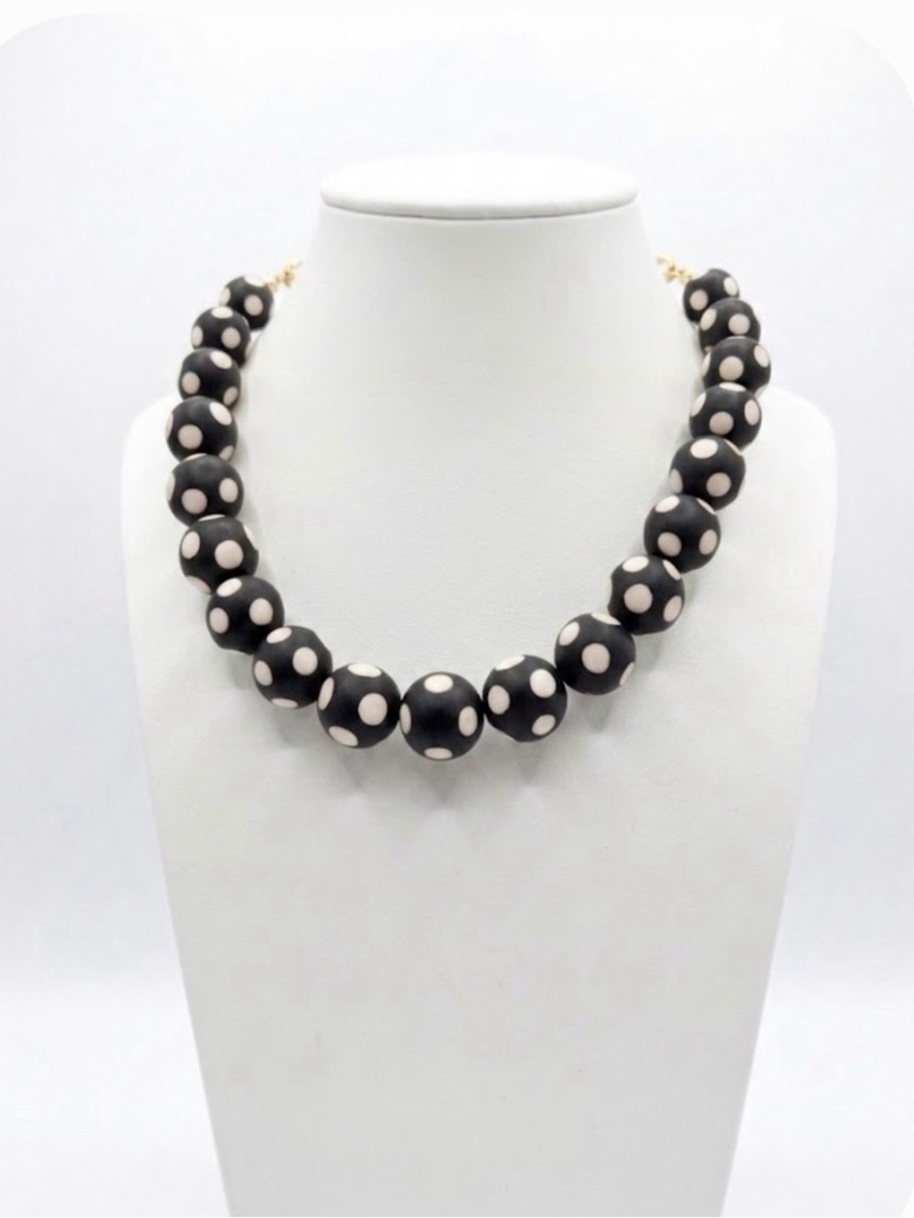 NWT ⚜️🖤⚜️ Piper K Black & White Polka Dot Beaded Necklace